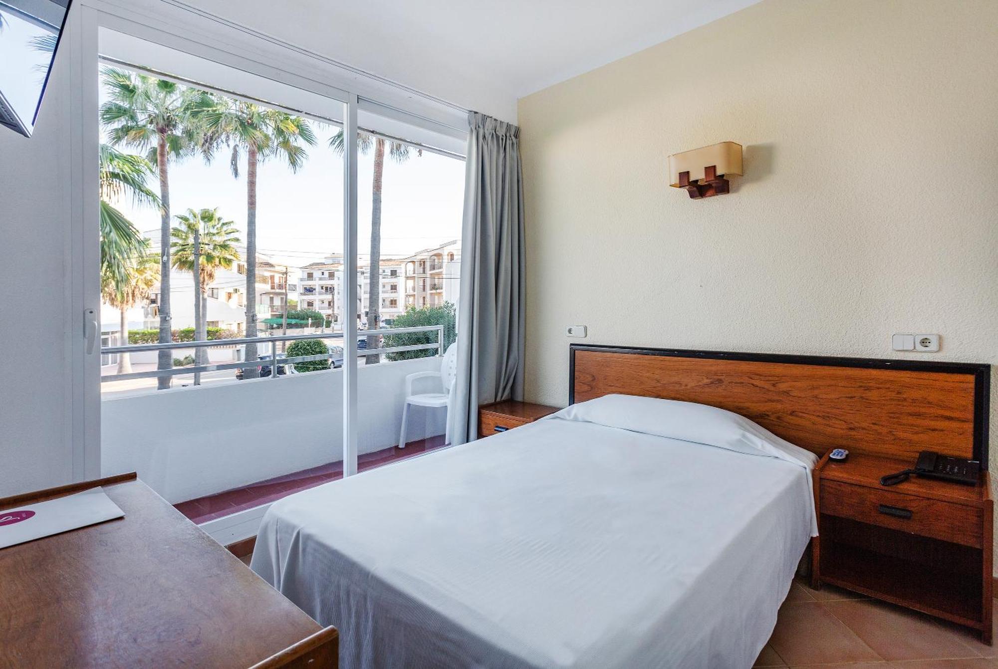 Single Room Balcony